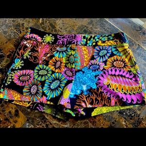 TRINA TURK CORBIN 2 ELECTRIC REEF SHORTS